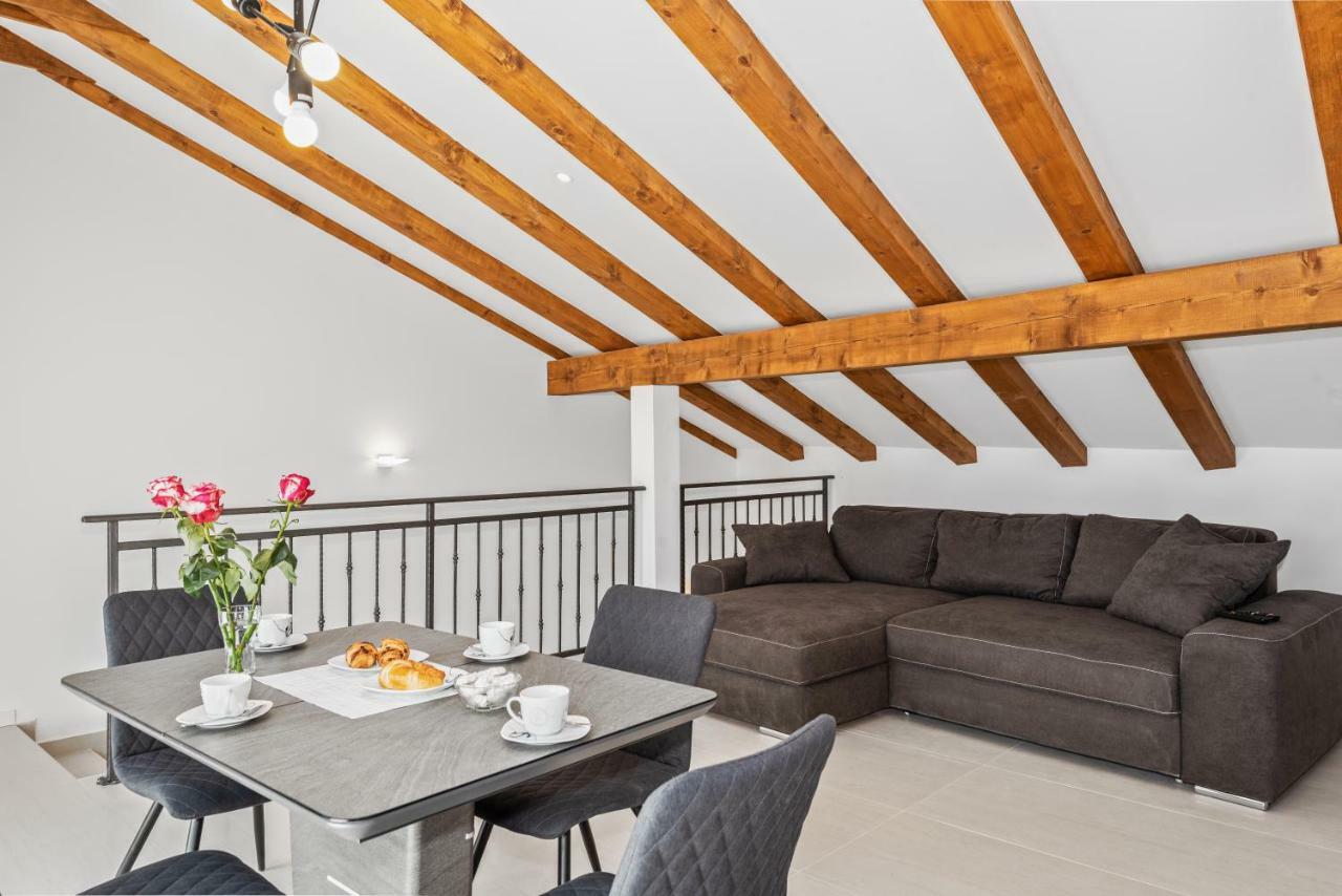 Apartmani Bruna Шибеник Экстерьер фото