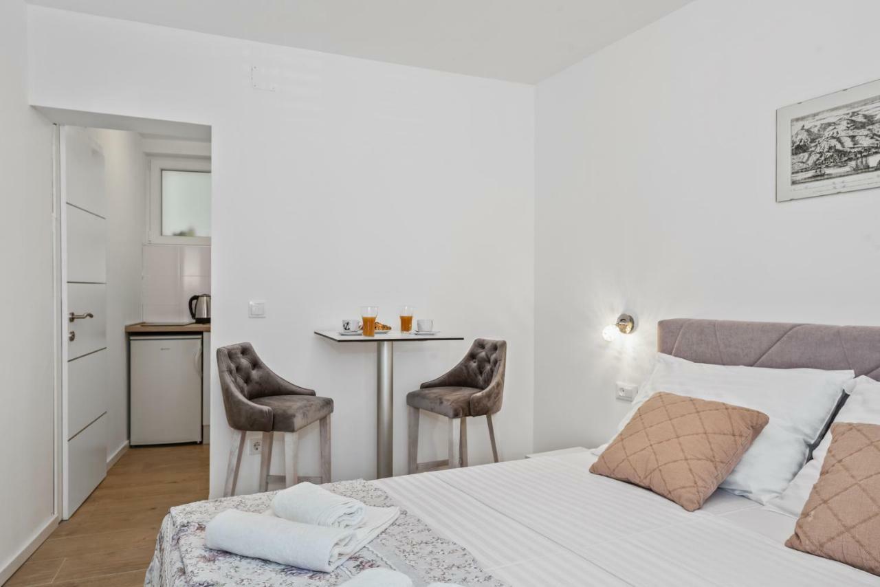 Apartmani Bruna Шибеник Экстерьер фото