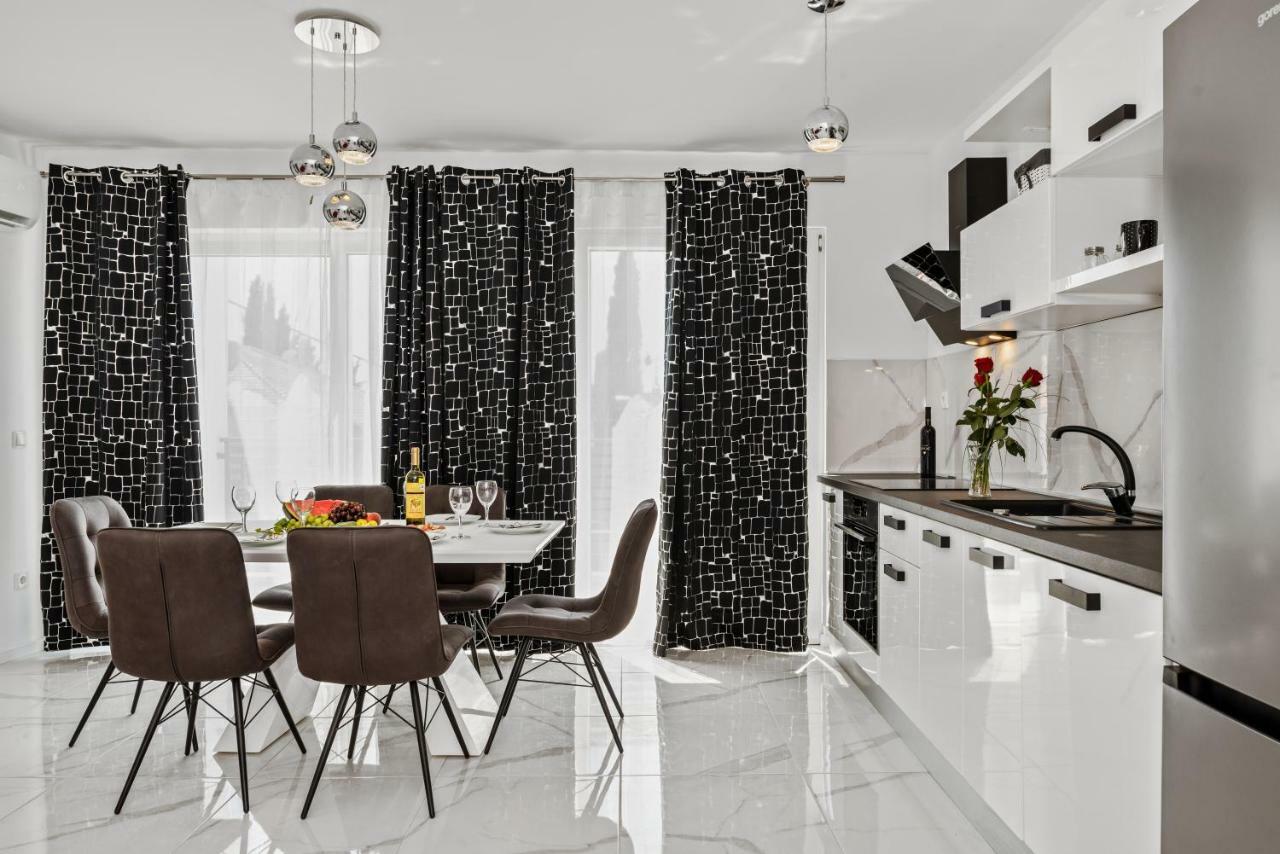 Apartmani Bruna Шибеник Экстерьер фото