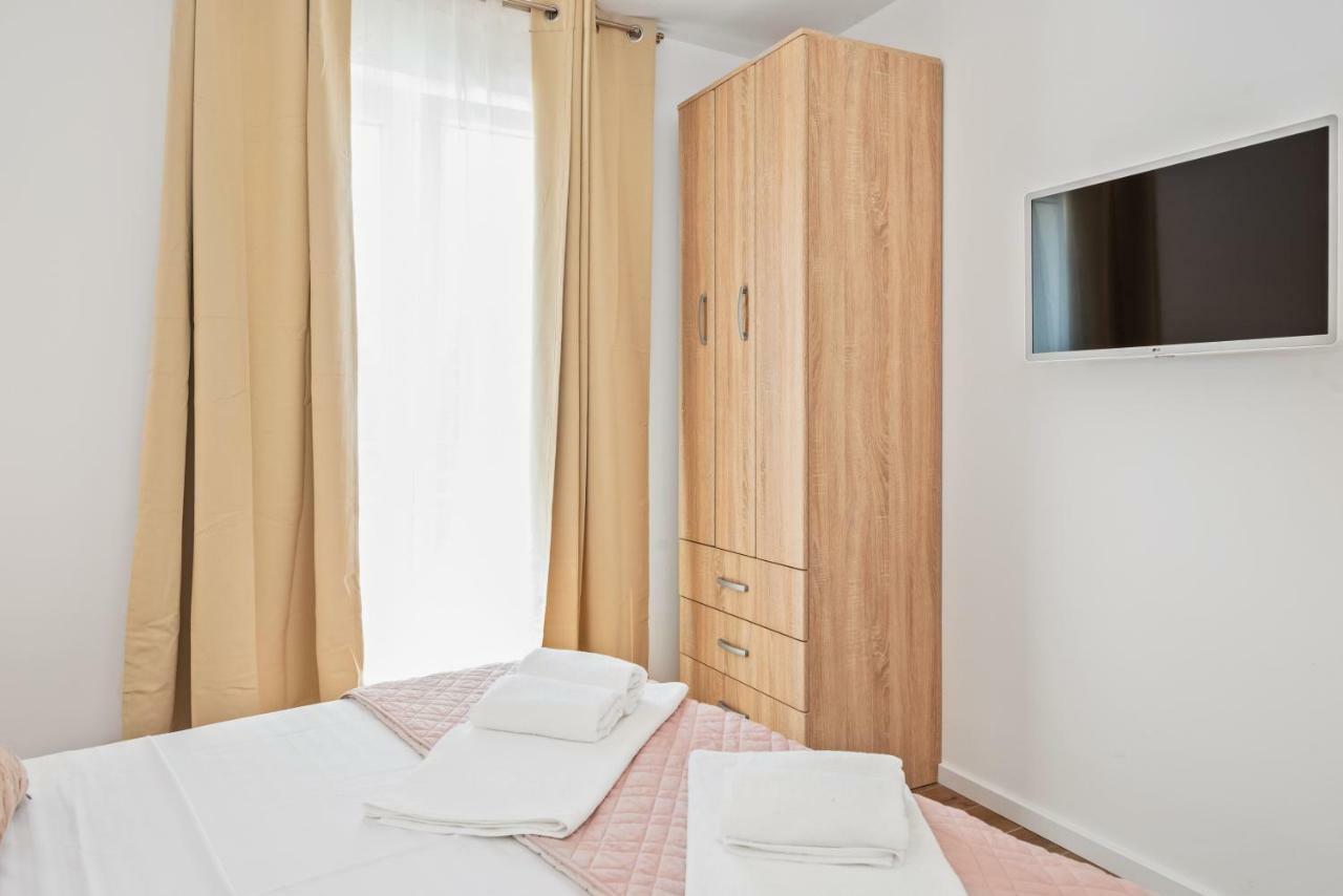 Apartmani Bruna Шибеник Экстерьер фото