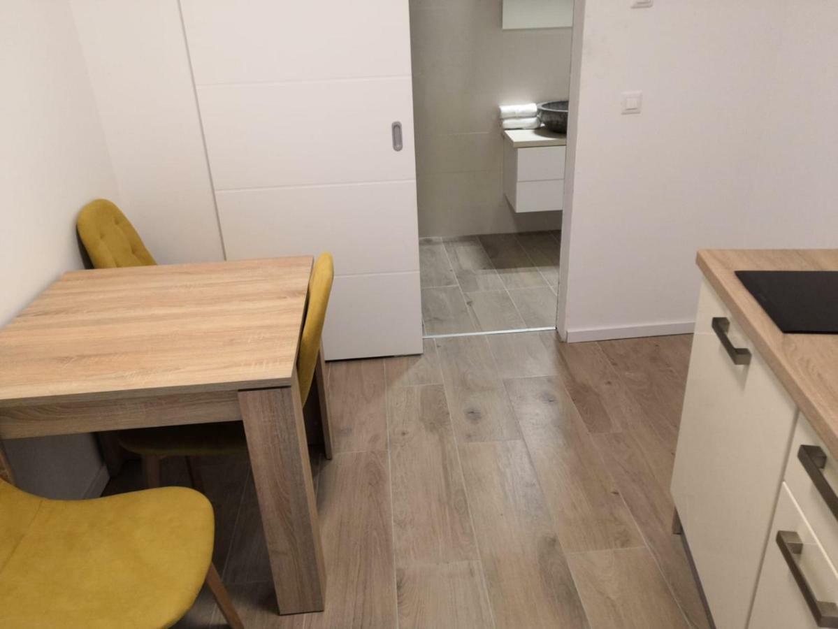 Apartmani Bruna Шибеник Экстерьер фото